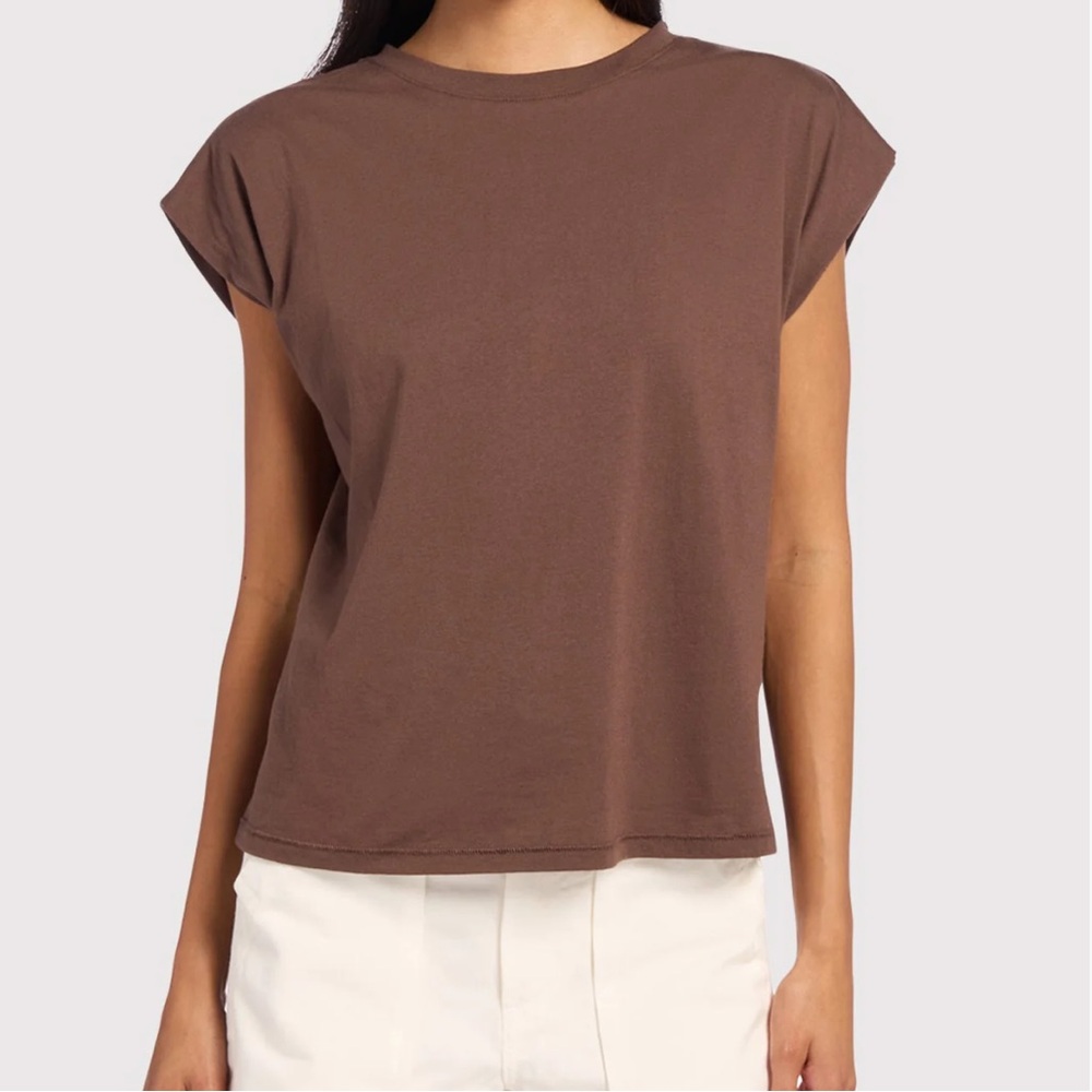 Nuuds Muscle Tee Color Coffee